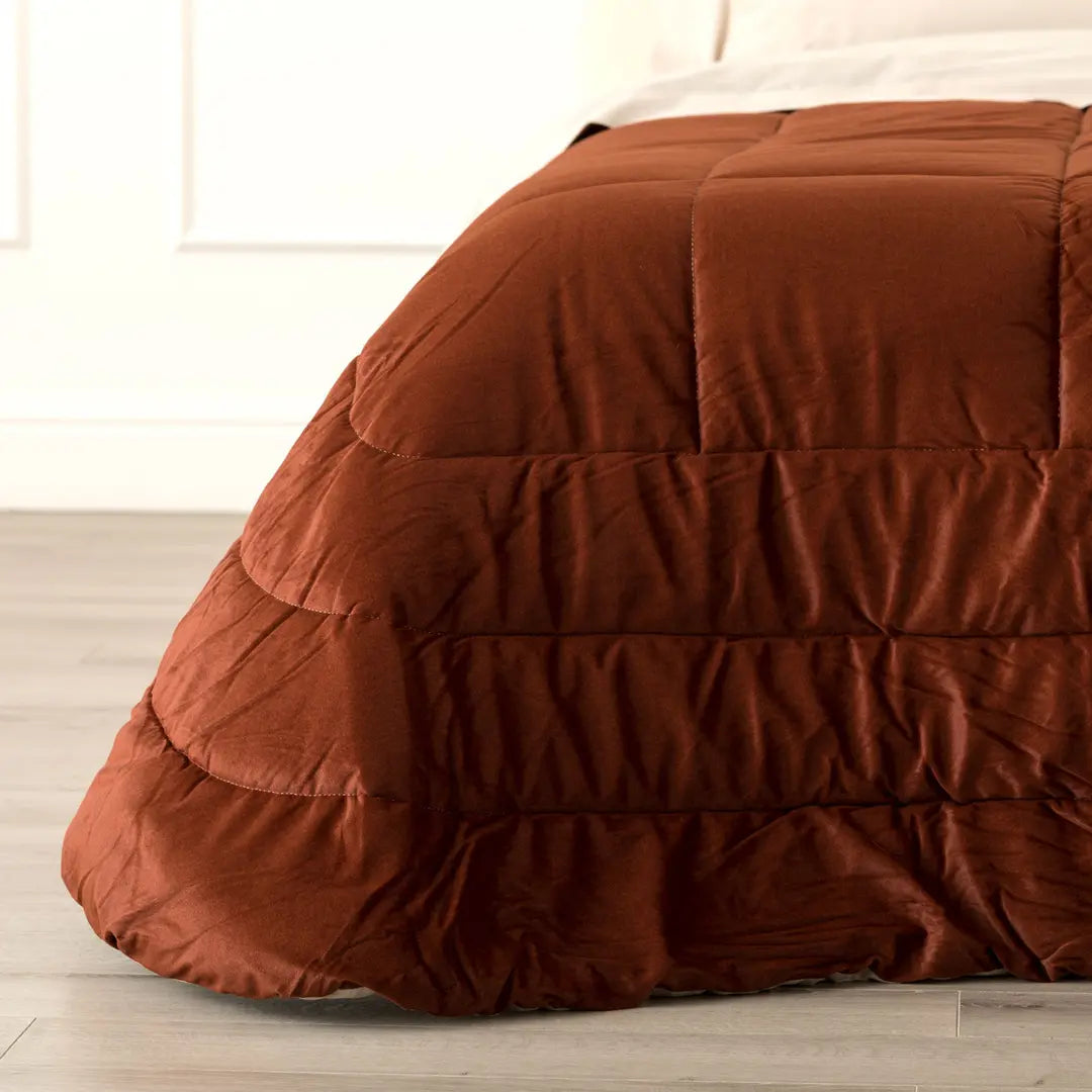 La trapunta invernale GLEDA velluto rosso mattone