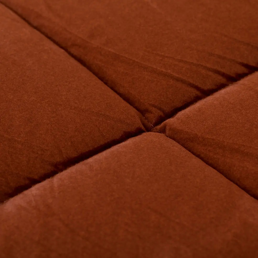 La trapunta invernale GLEDA velluto rosso mattone